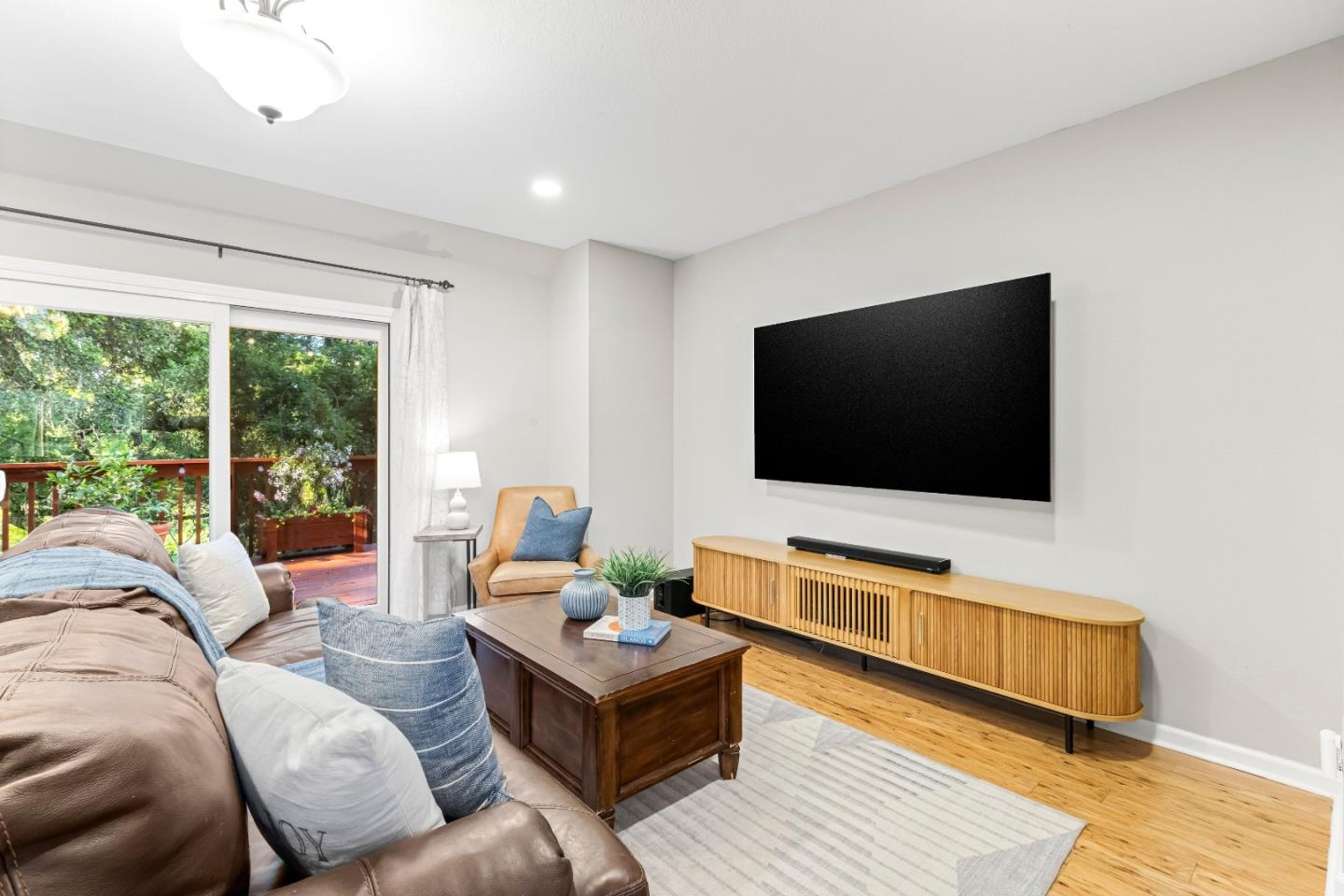 Detail Gallery Image 21 of 115 For 3785 Live Oak Ln, Morgan Hill,  CA 95037 - 5 Beds | 3/1 Baths