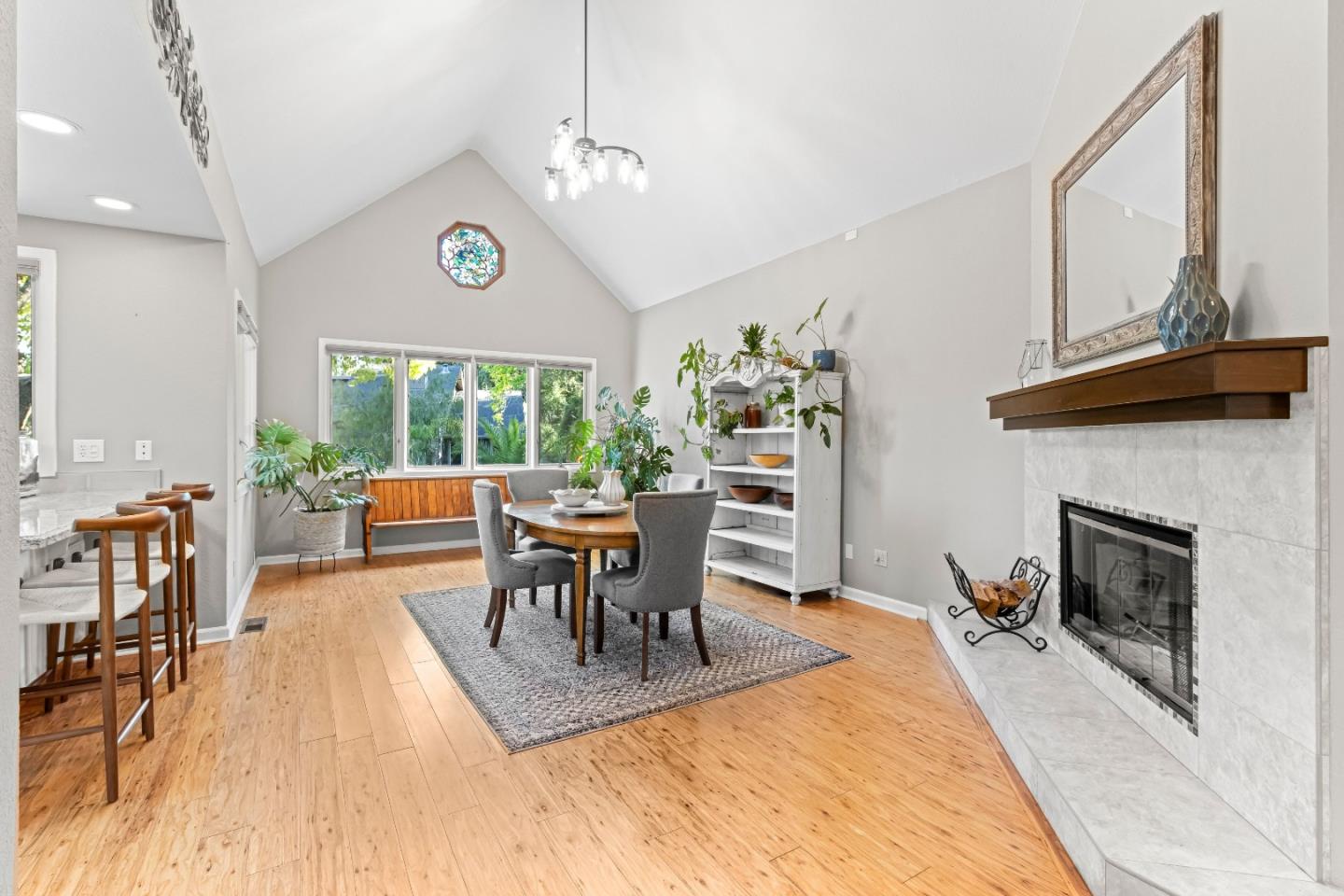 Detail Gallery Image 24 of 115 For 3785 Live Oak Ln, Morgan Hill,  CA 95037 - 5 Beds | 3/1 Baths