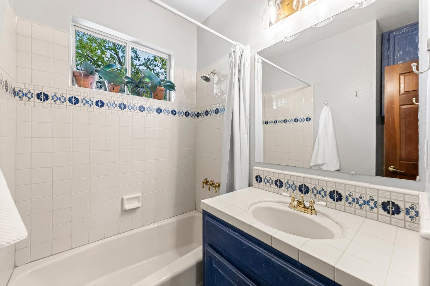 Detail Gallery Image 70 of 115 For 3785 Live Oak Ln, Morgan Hill,  CA 95037 - 5 Beds | 3/1 Baths