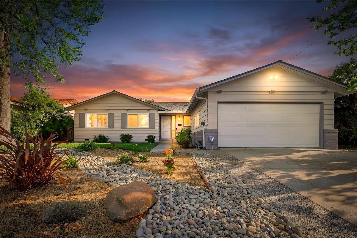 Front Image Thumbnail for ML82041254