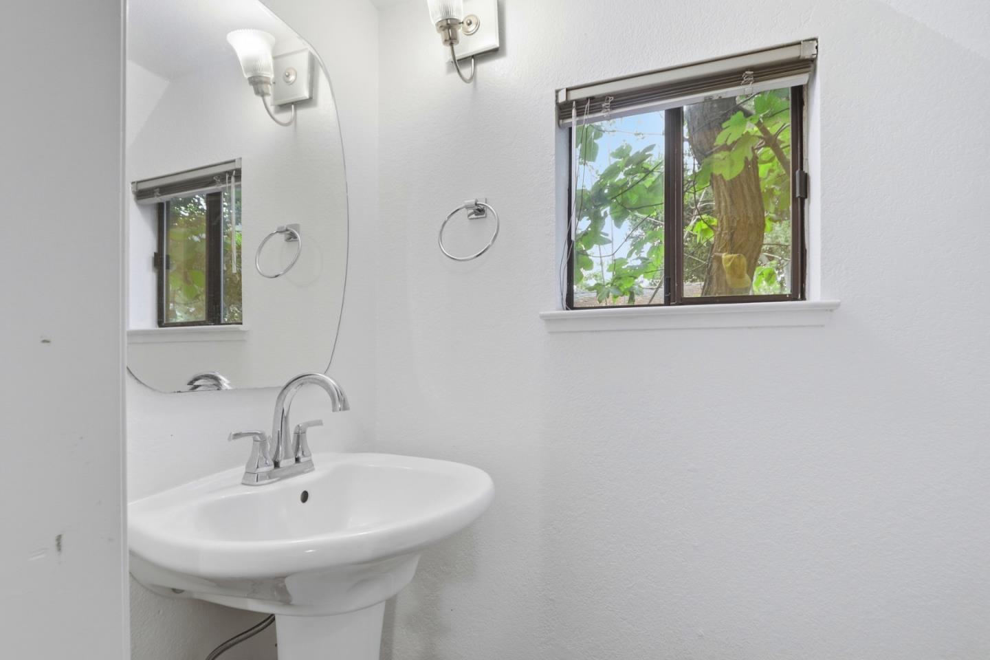 Detail Gallery Image 50 of 85 For 357 S 16th St, San Jose,  CA 95112 - 6 Beds | 4/1 Baths