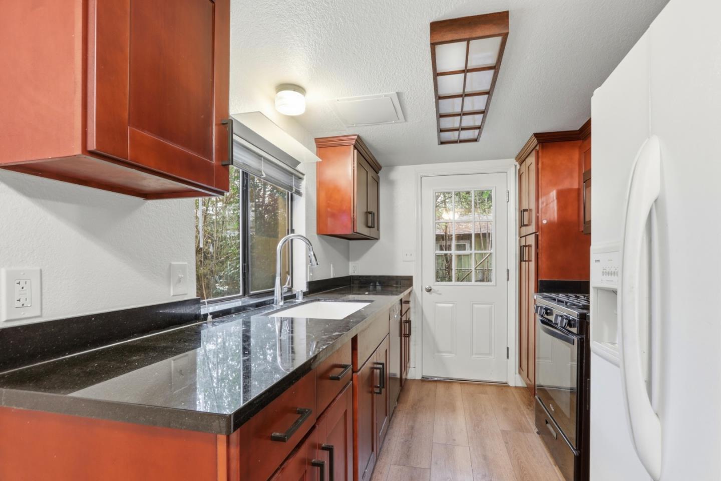 Detail Gallery Image 61 of 85 For 357 S 16th St, San Jose,  CA 95112 - 6 Beds | 4/1 Baths