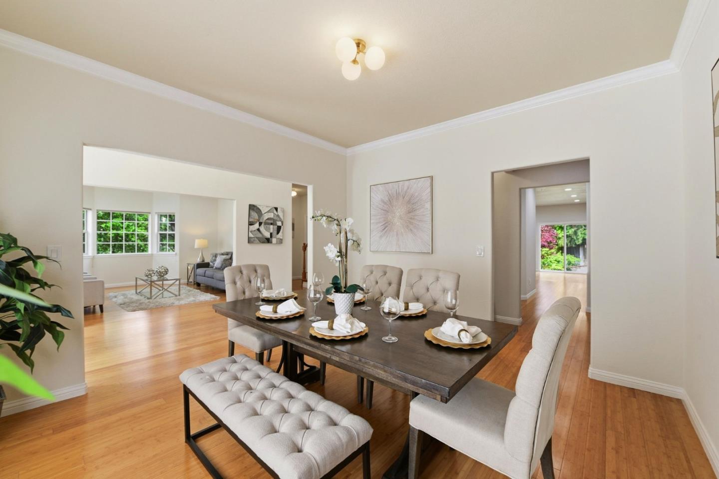 Detail Gallery Image 10 of 19 For 1129 Foxhurst Way, San Jose,  CA 95120 - 5 Beds | 3/1 Baths