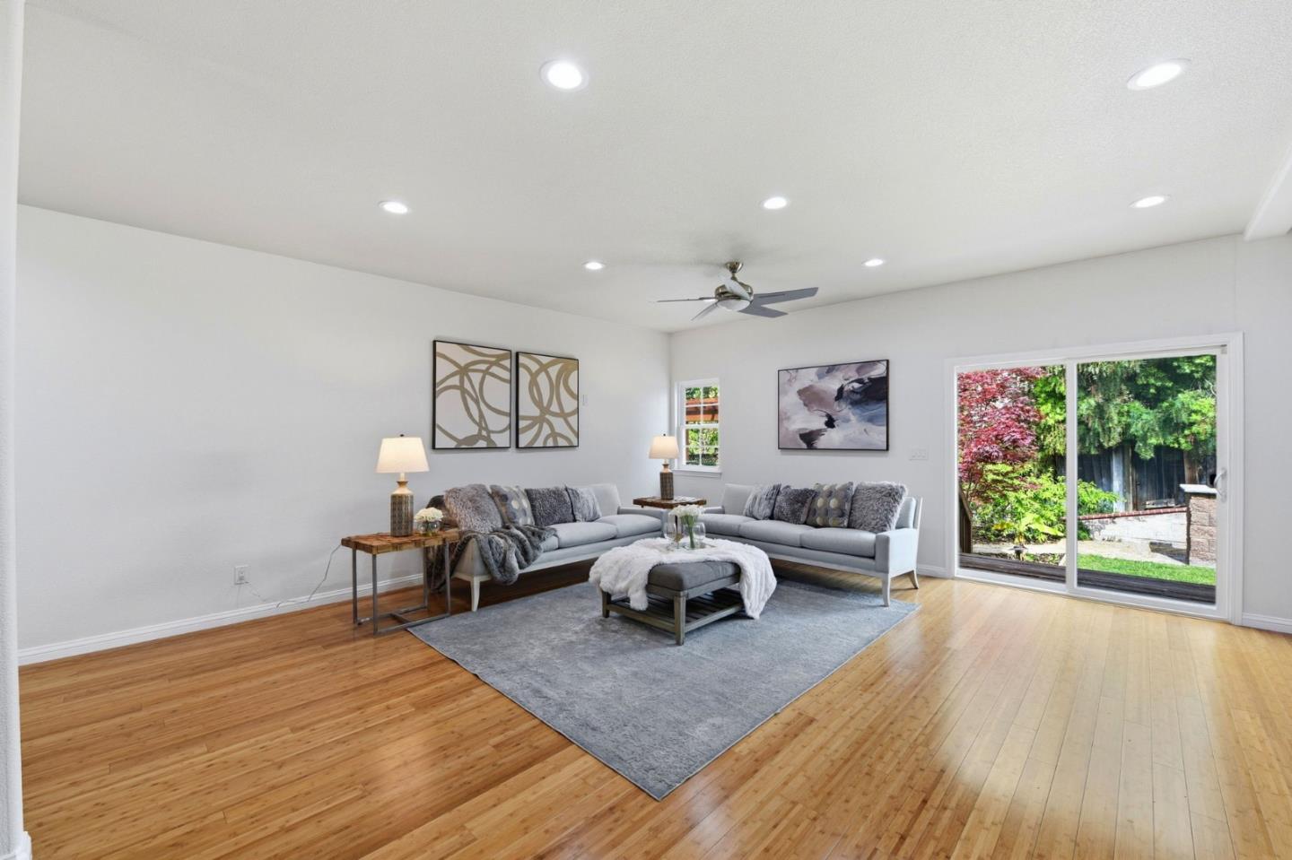 Detail Gallery Image 14 of 19 For 1129 Foxhurst Way, San Jose,  CA 95120 - 5 Beds | 3/1 Baths