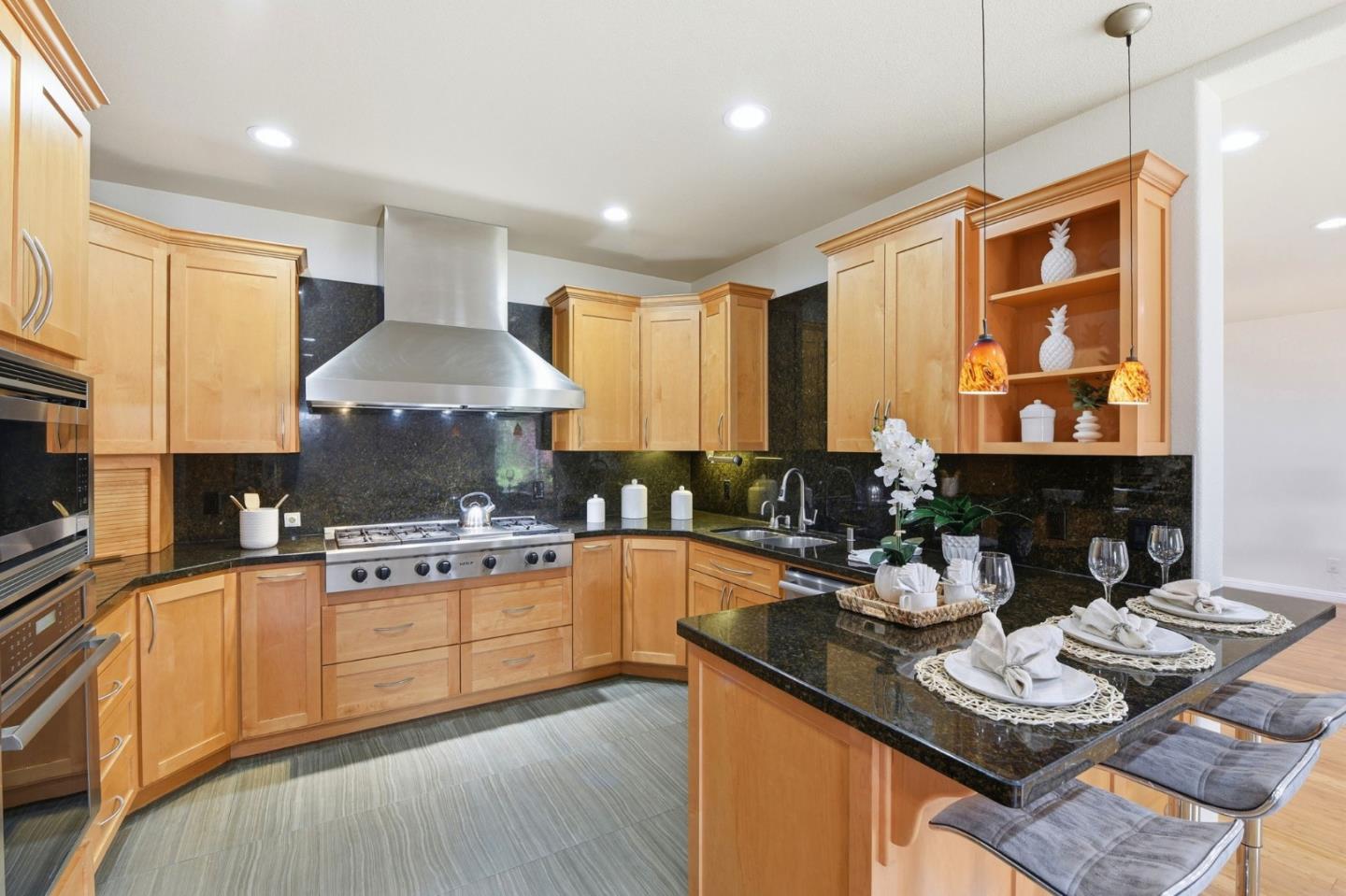 Detail Gallery Image 18 of 19 For 1129 Foxhurst Way, San Jose,  CA 95120 - 5 Beds | 3/1 Baths