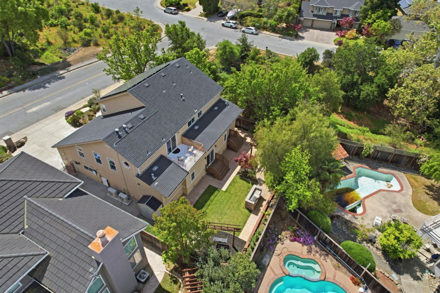 Detail Gallery Image 56 of 66 For 1129 Foxhurst Way, San Jose,  CA 95120 - 5 Beds | 3/1 Baths