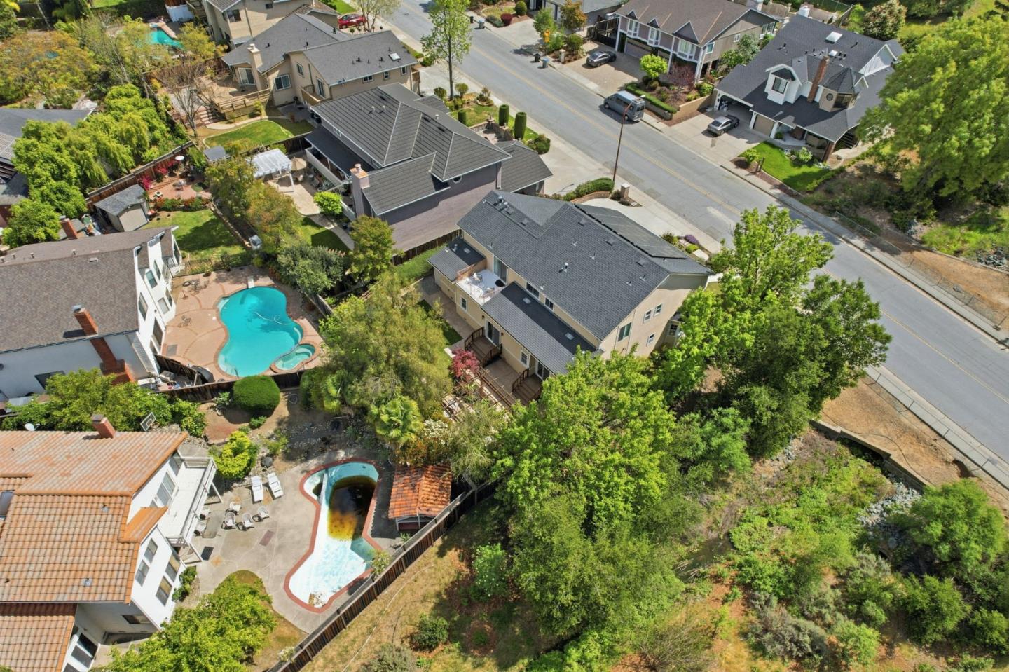 Detail Gallery Image 59 of 66 For 1129 Foxhurst Way, San Jose,  CA 95120 - 5 Beds | 3/1 Baths