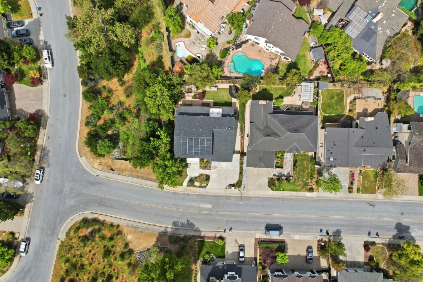 Detail Gallery Image 60 of 66 For 1129 Foxhurst Way, San Jose,  CA 95120 - 5 Beds | 3/1 Baths