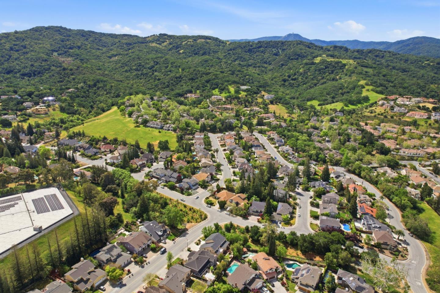 Detail Gallery Image 61 of 66 For 1129 Foxhurst Way, San Jose,  CA 95120 - 5 Beds | 3/1 Baths