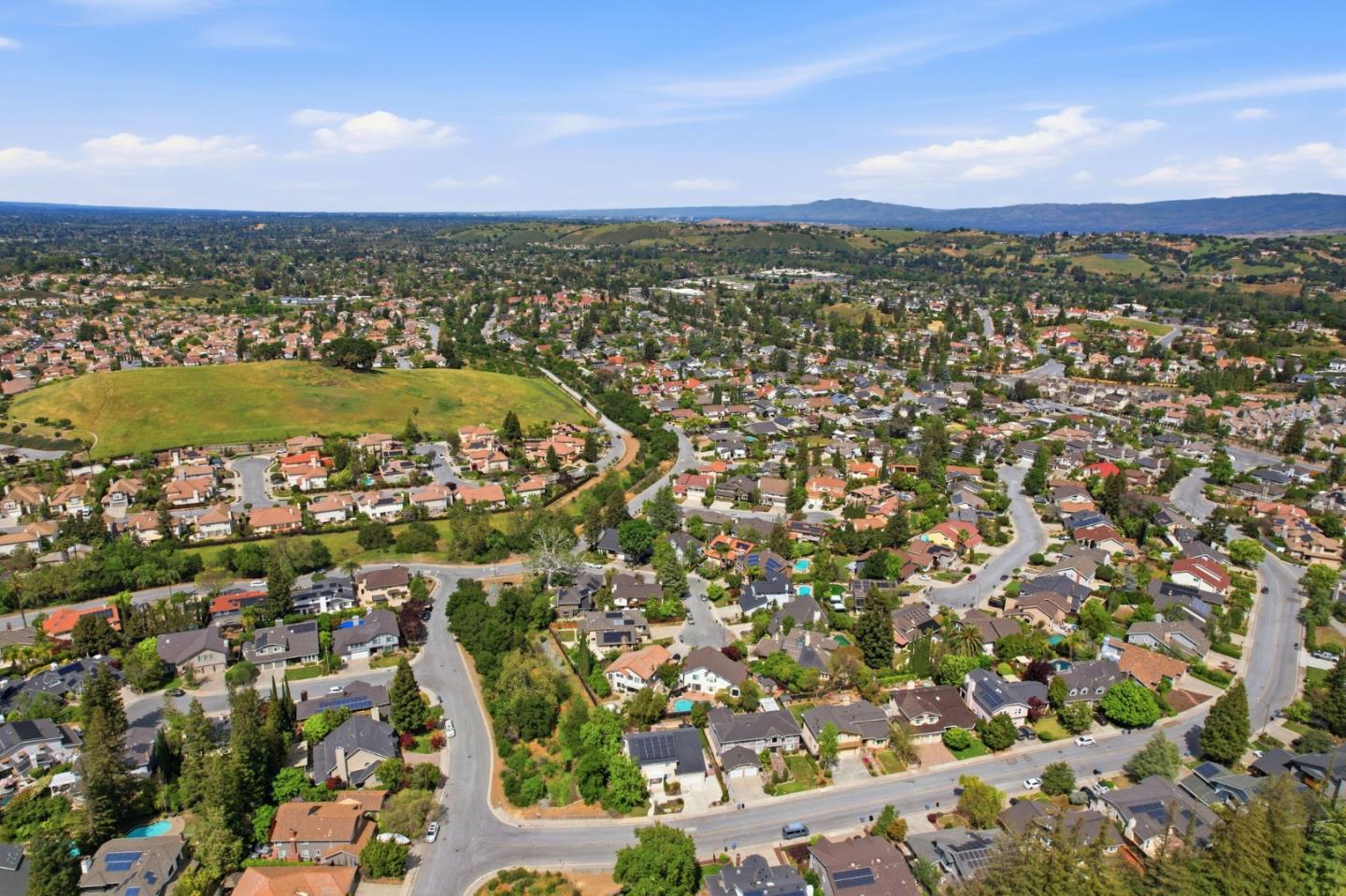 Detail Gallery Image 63 of 66 For 1129 Foxhurst Way, San Jose,  CA 95120 - 5 Beds | 3/1 Baths