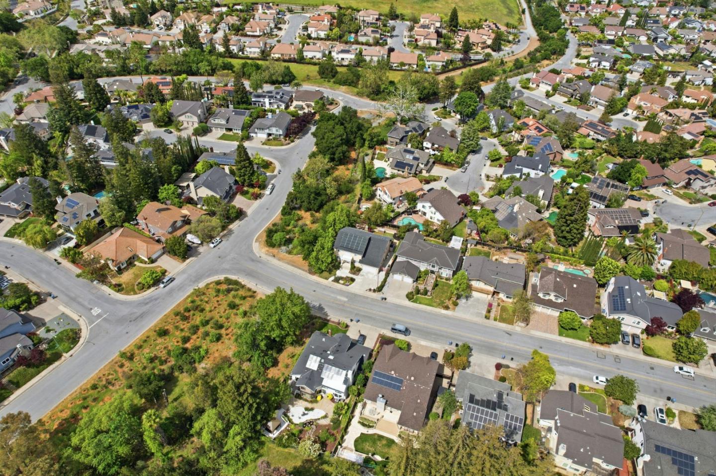 Detail Gallery Image 64 of 66 For 1129 Foxhurst Way, San Jose,  CA 95120 - 5 Beds | 3/1 Baths
