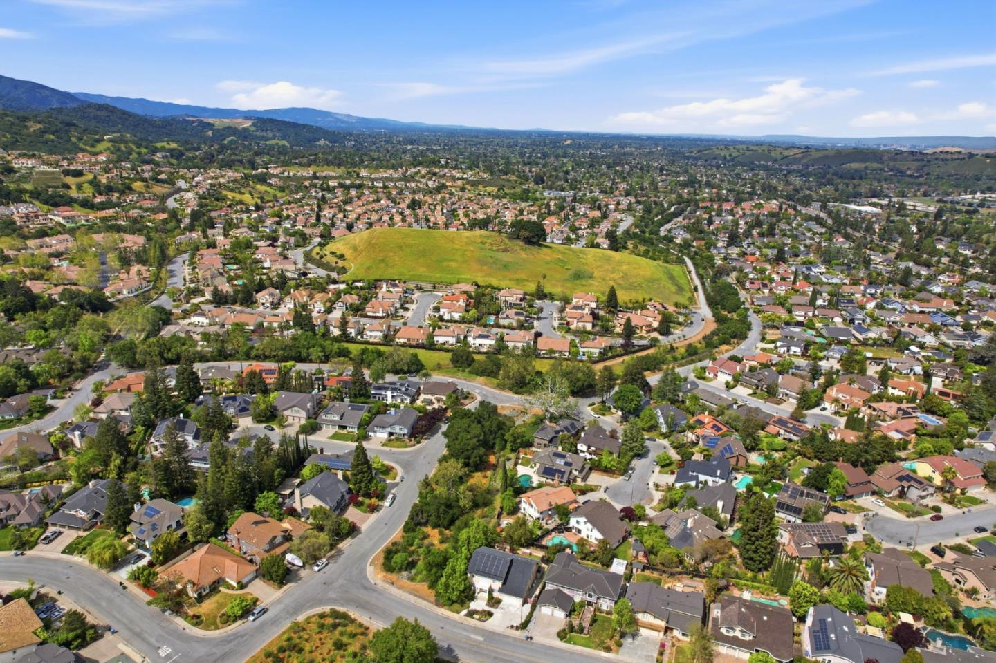 Detail Gallery Image 65 of 66 For 1129 Foxhurst Way, San Jose,  CA 95120 - 5 Beds | 3/1 Baths