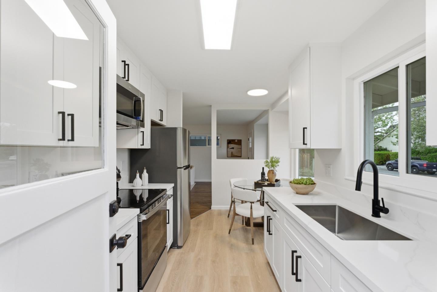 Detail Gallery Image 8 of 37 For 430 - 432 Waddington Ave, Sunnyvale,  CA 94085 - – Beds | – Baths