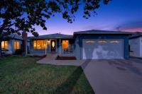 856 Linda Vista ST