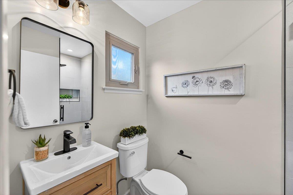 Detail Gallery Image 9 of 41 For 856 Linda Vista St, San Jose,  CA 95127 - 3 Beds | 2 Baths
