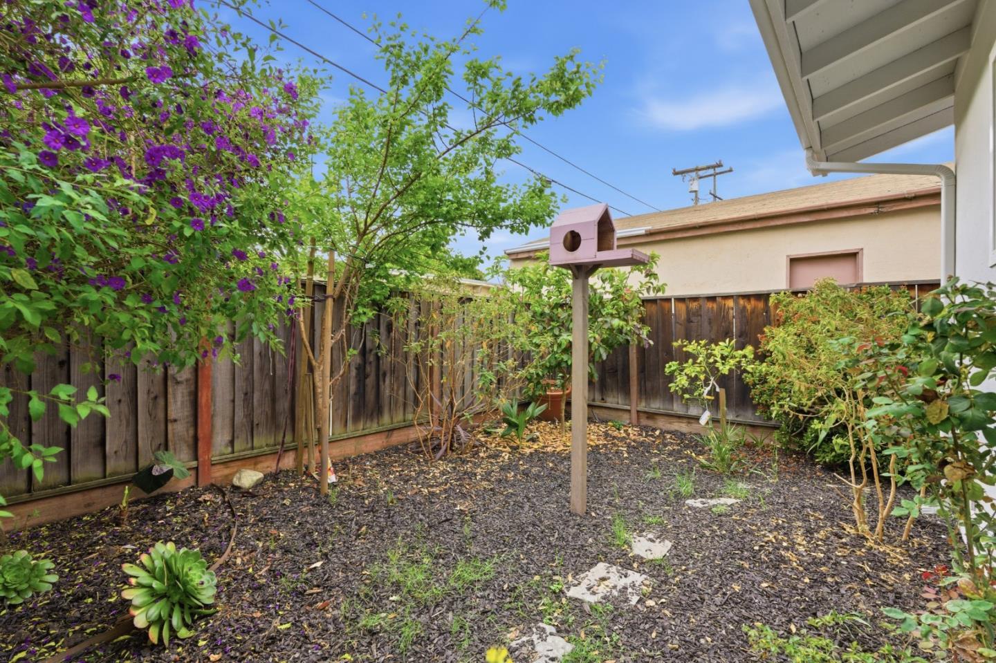 Detail Gallery Image 20 of 37 For 430 - 432 Waddington Ave, Sunnyvale,  CA 94085 - 4 Beds | 2 Baths