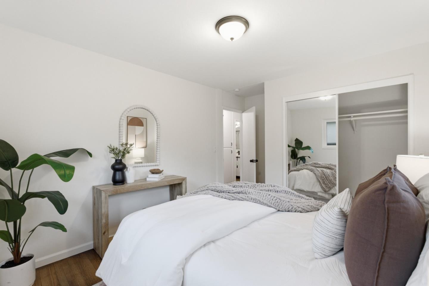 Detail Gallery Image 30 of 37 For 430 - 432 Waddington Ave, Sunnyvale,  CA 94085 - 4 Beds | 2 Baths