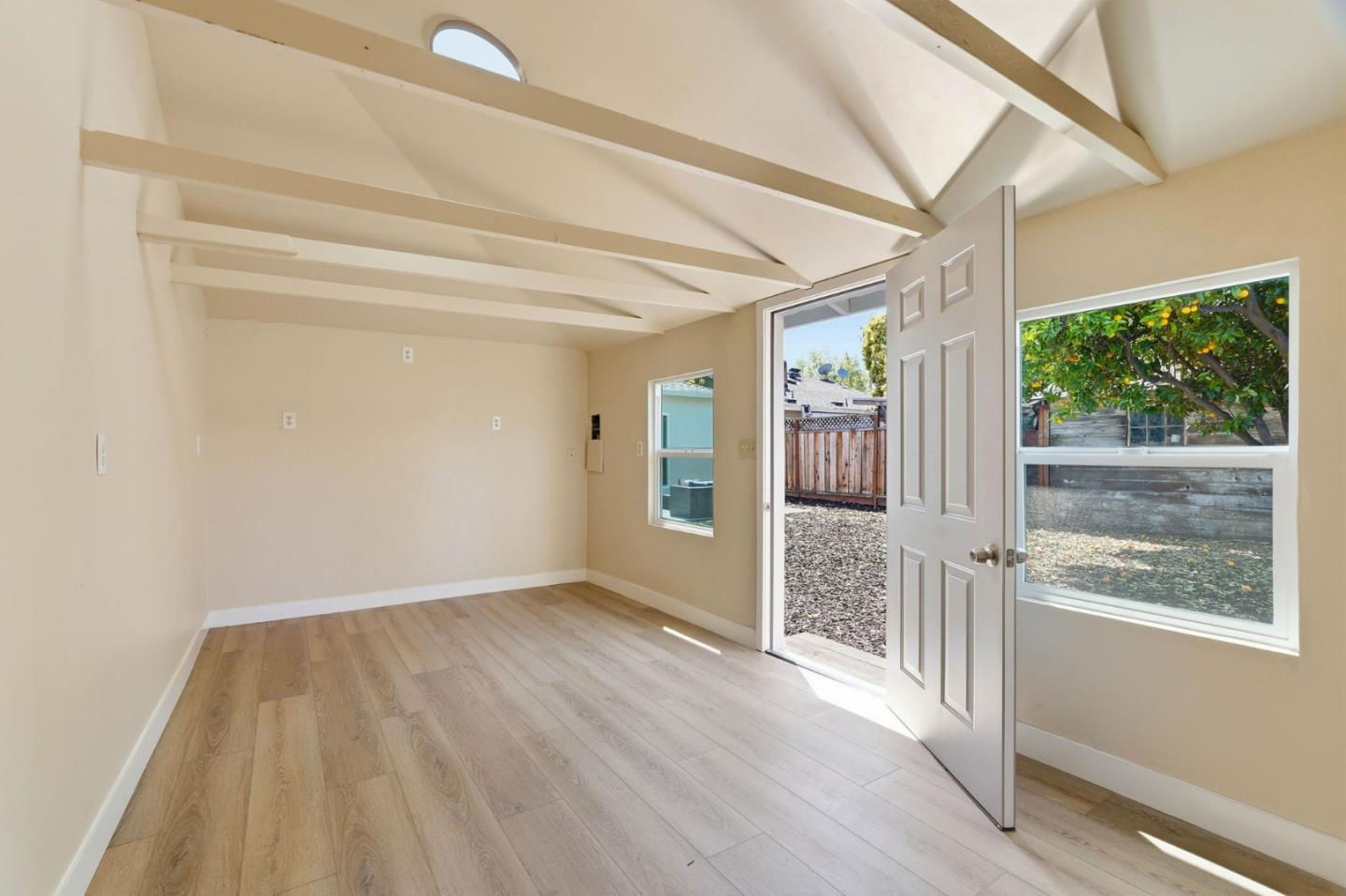 Detail Gallery Image 18 of 25 For 135 E Younger Ave, San Jose,  CA 95112 - 3 Beds | 2 Baths