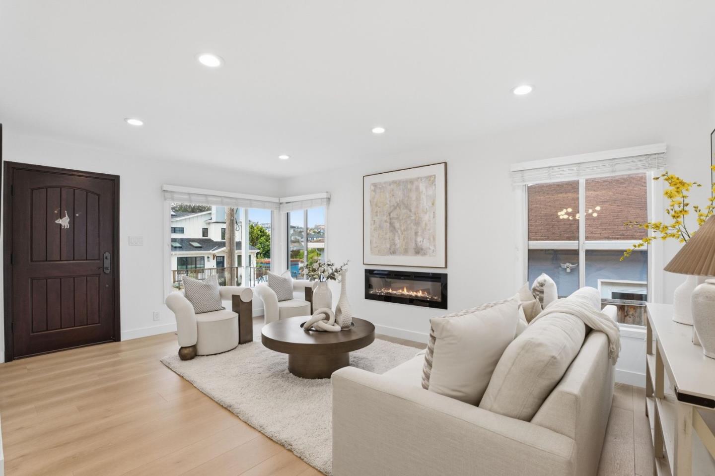 Detail Gallery Image 2 of 35 For 126 Rosewood Way, South San Francisco,  CA 94080 - 3 Beds | 1 Baths