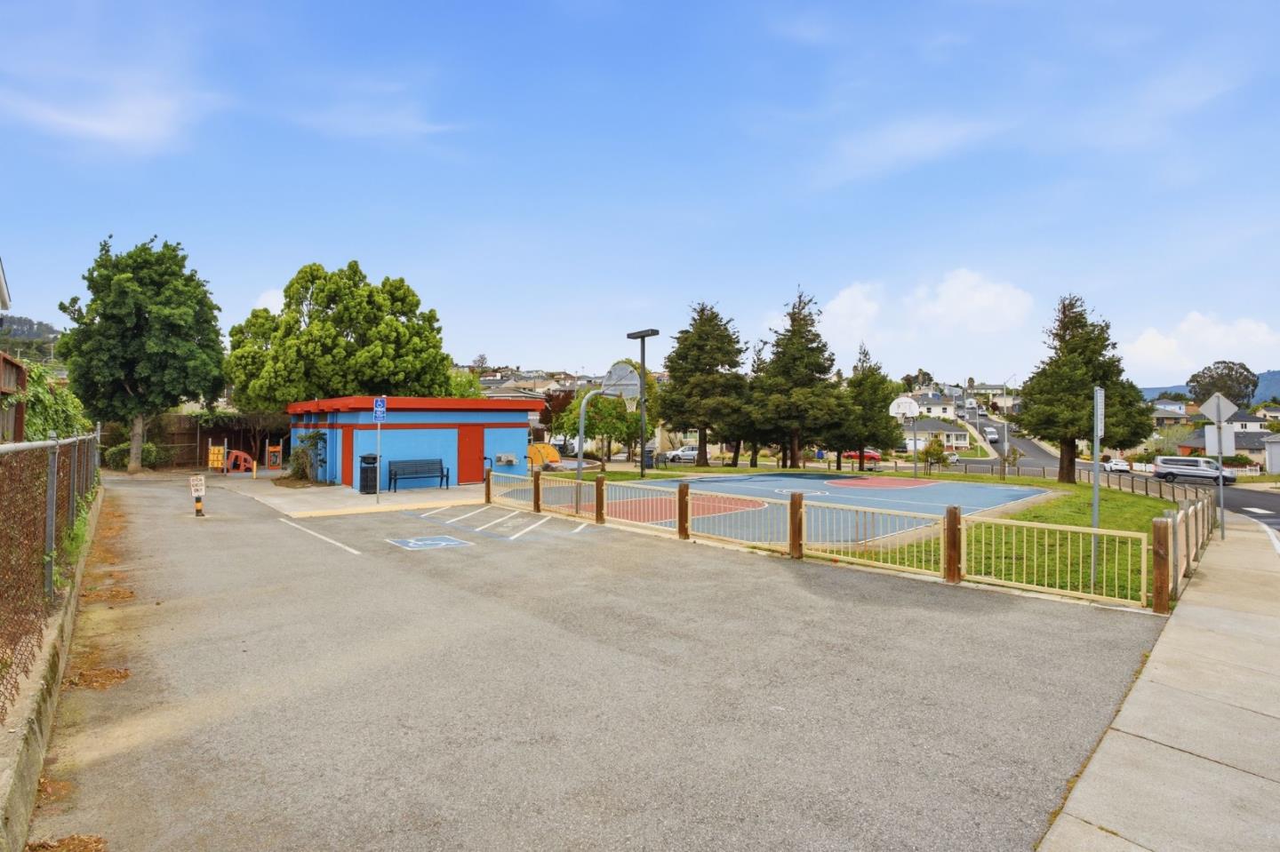 Detail Gallery Image 29 of 35 For 126 Rosewood Way, South San Francisco,  CA 94080 - 3 Beds | 1 Baths