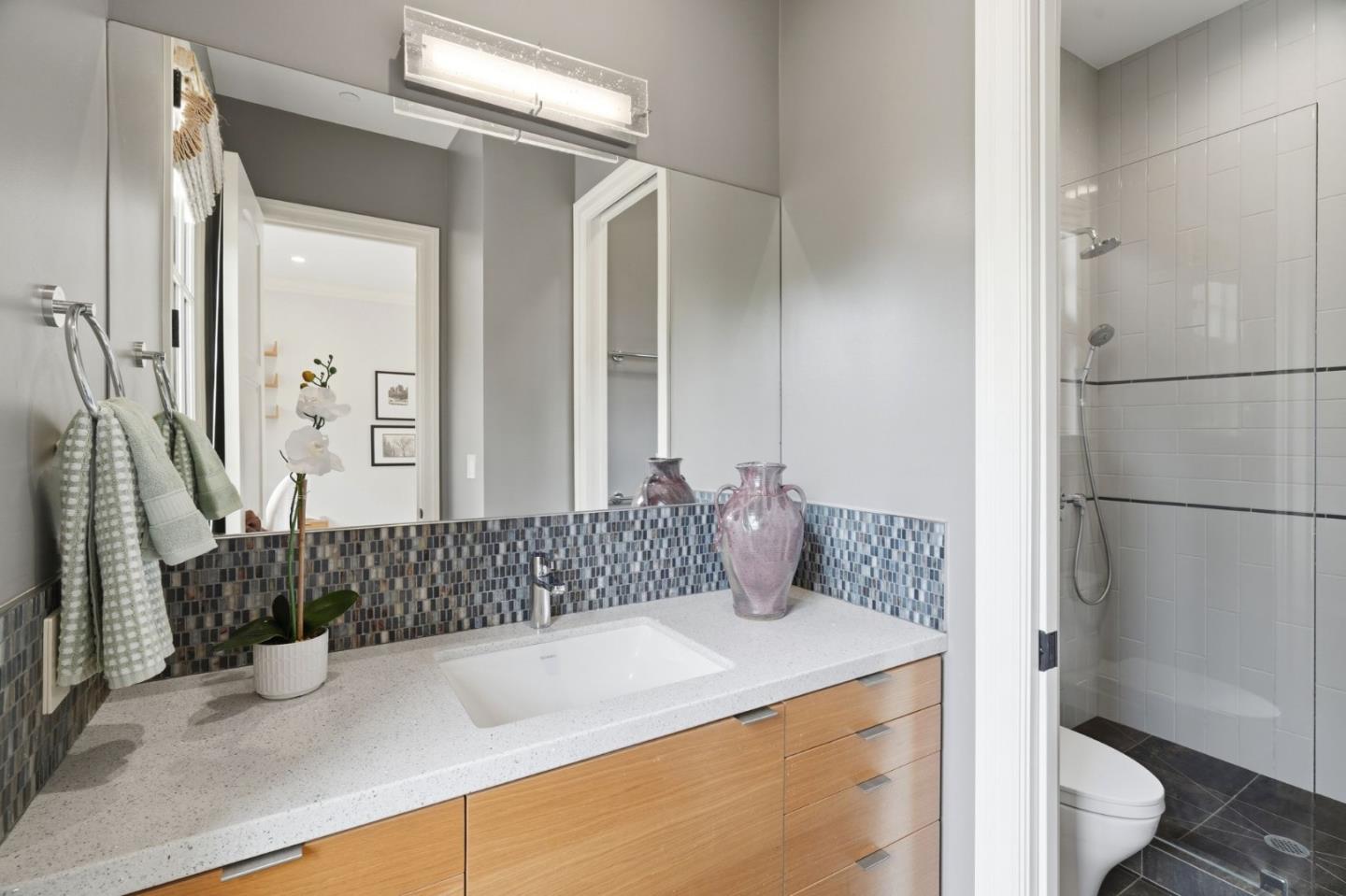 Detail Gallery Image 26 of 61 For 633 Giralda Dr, Los Altos,  CA 94024 - 5 Beds | 4 Baths