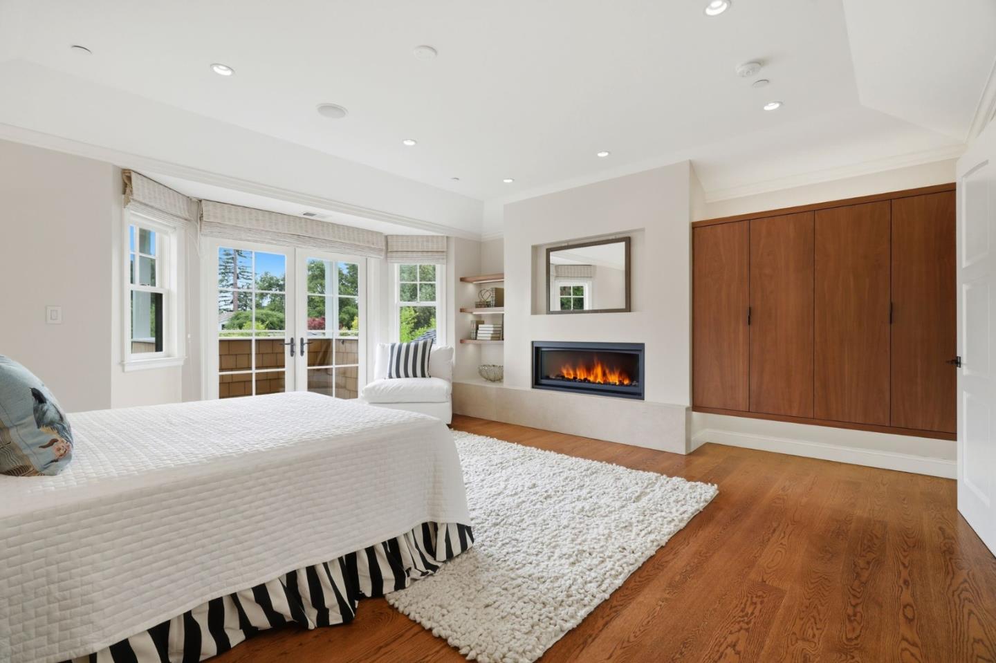 Detail Gallery Image 34 of 61 For 633 Giralda Dr, Los Altos,  CA 94024 - 5 Beds | 4 Baths