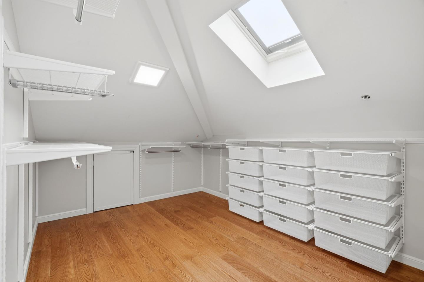 Detail Gallery Image 40 of 61 For 633 Giralda Dr, Los Altos,  CA 94024 - 5 Beds | 4 Baths