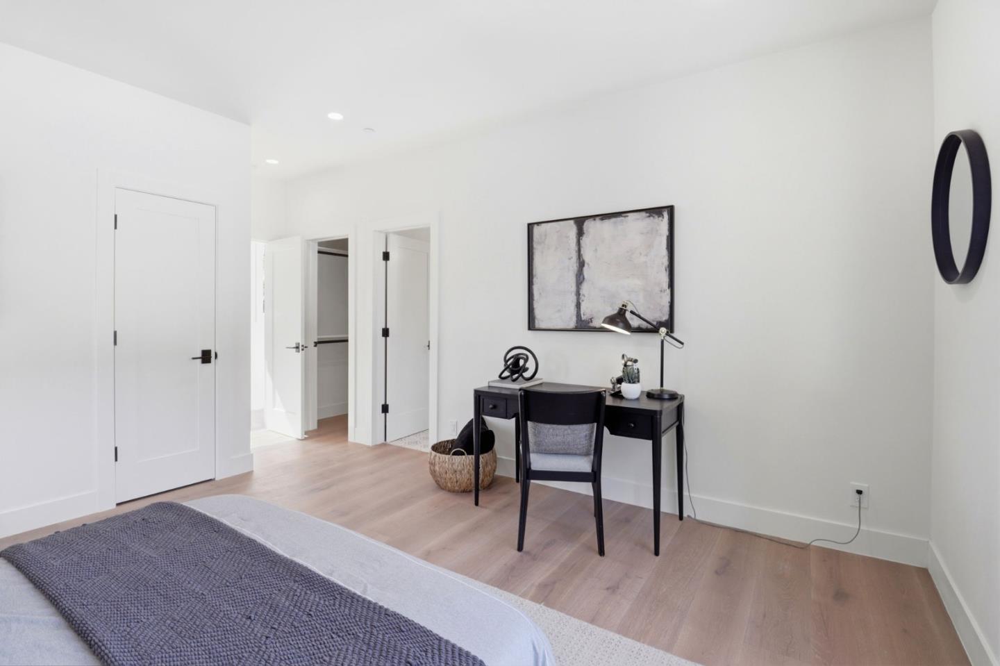 Detail Gallery Image 26 of 44 For 445 Iris St, Redwood City,  CA 94062 - 4 Beds | 3/1 Baths