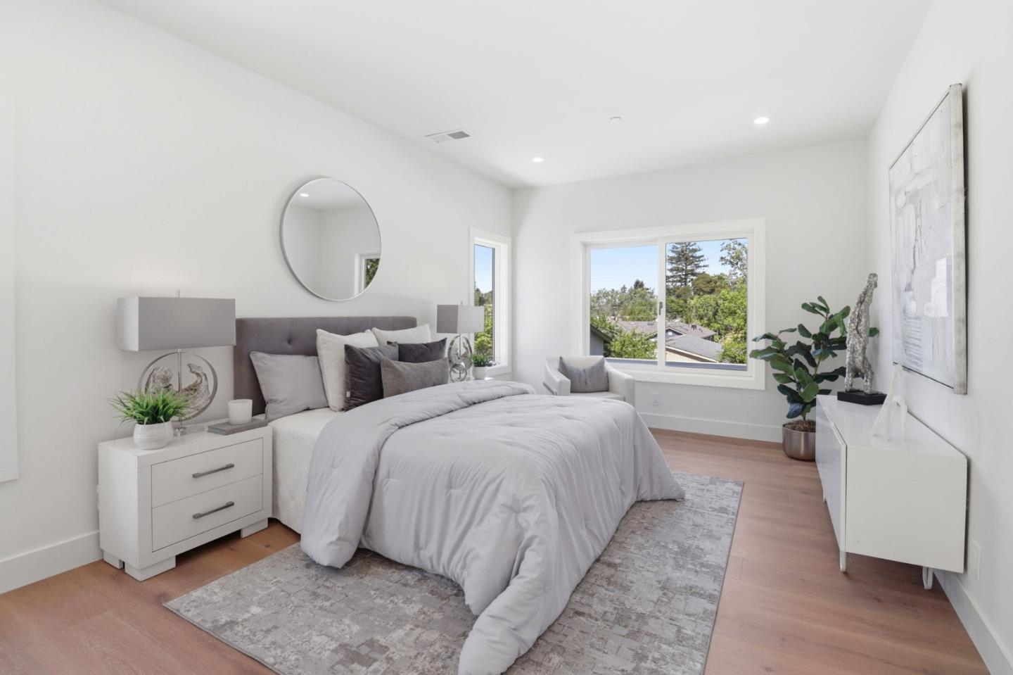 Detail Gallery Image 27 of 44 For 445 Iris St, Redwood City,  CA 94062 - 4 Beds | 3/1 Baths