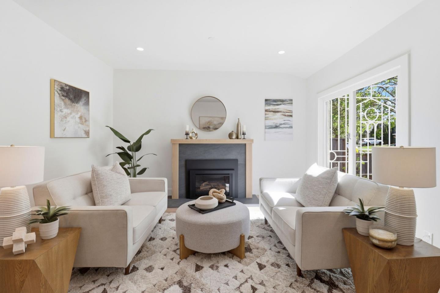 Detail Gallery Image 6 of 44 For 445 Iris St, Redwood City,  CA 94062 - 4 Beds | 3/1 Baths