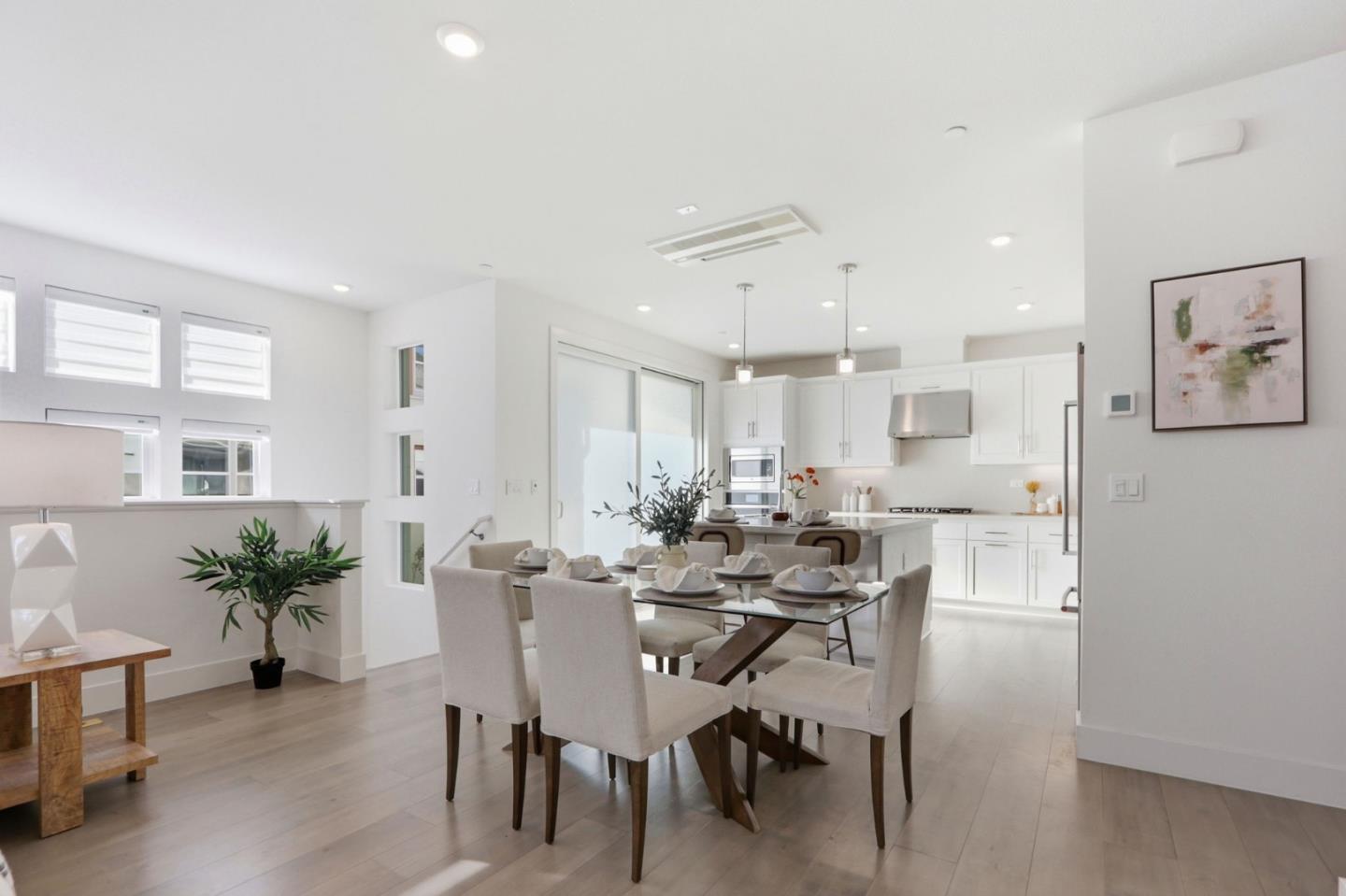 Detail Gallery Image 13 of 62 For 3390 Eichers Pl #102,  Santa Clara,  CA 95051 - 4 Beds | 2/1 Baths