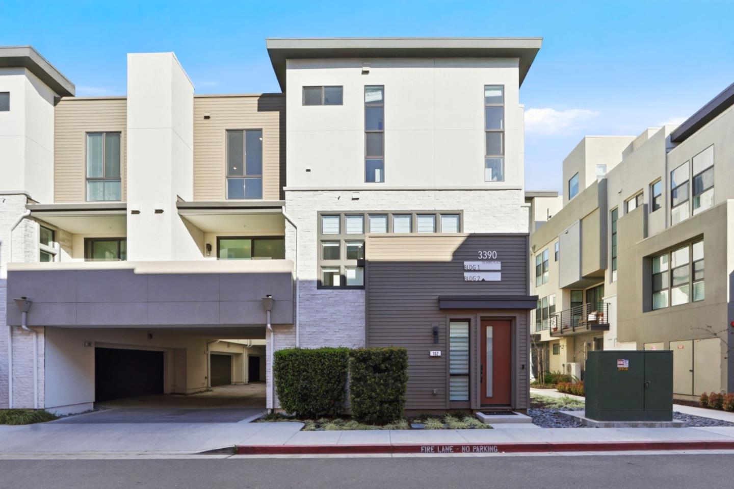 Detail Gallery Image 2 of 62 For 3390 Eichers Pl #102,  Santa Clara,  CA 95051 - 4 Beds | 2/1 Baths