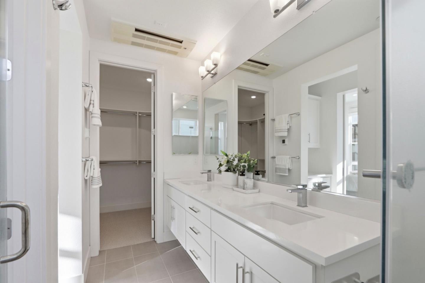 Detail Gallery Image 23 of 62 For 3390 Eichers Pl #102,  Santa Clara,  CA 95051 - 4 Beds | 2/1 Baths