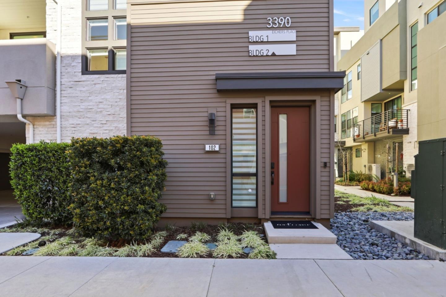 Detail Gallery Image 3 of 62 For 3390 Eichers Pl #102,  Santa Clara,  CA 95051 - 4 Beds | 2/1 Baths