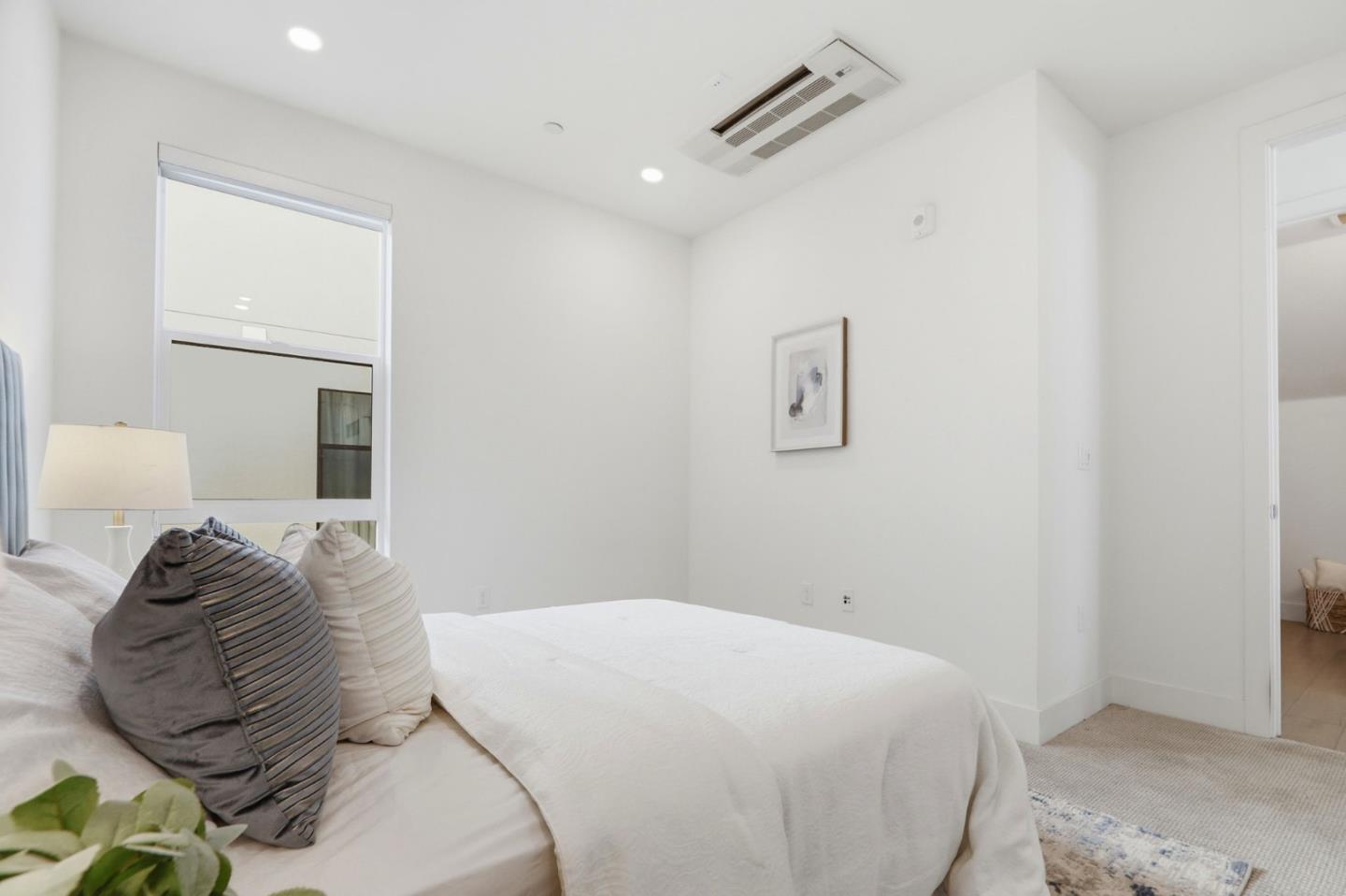 Detail Gallery Image 31 of 62 For 3390 Eichers Pl #102,  Santa Clara,  CA 95051 - 4 Beds | 2/1 Baths