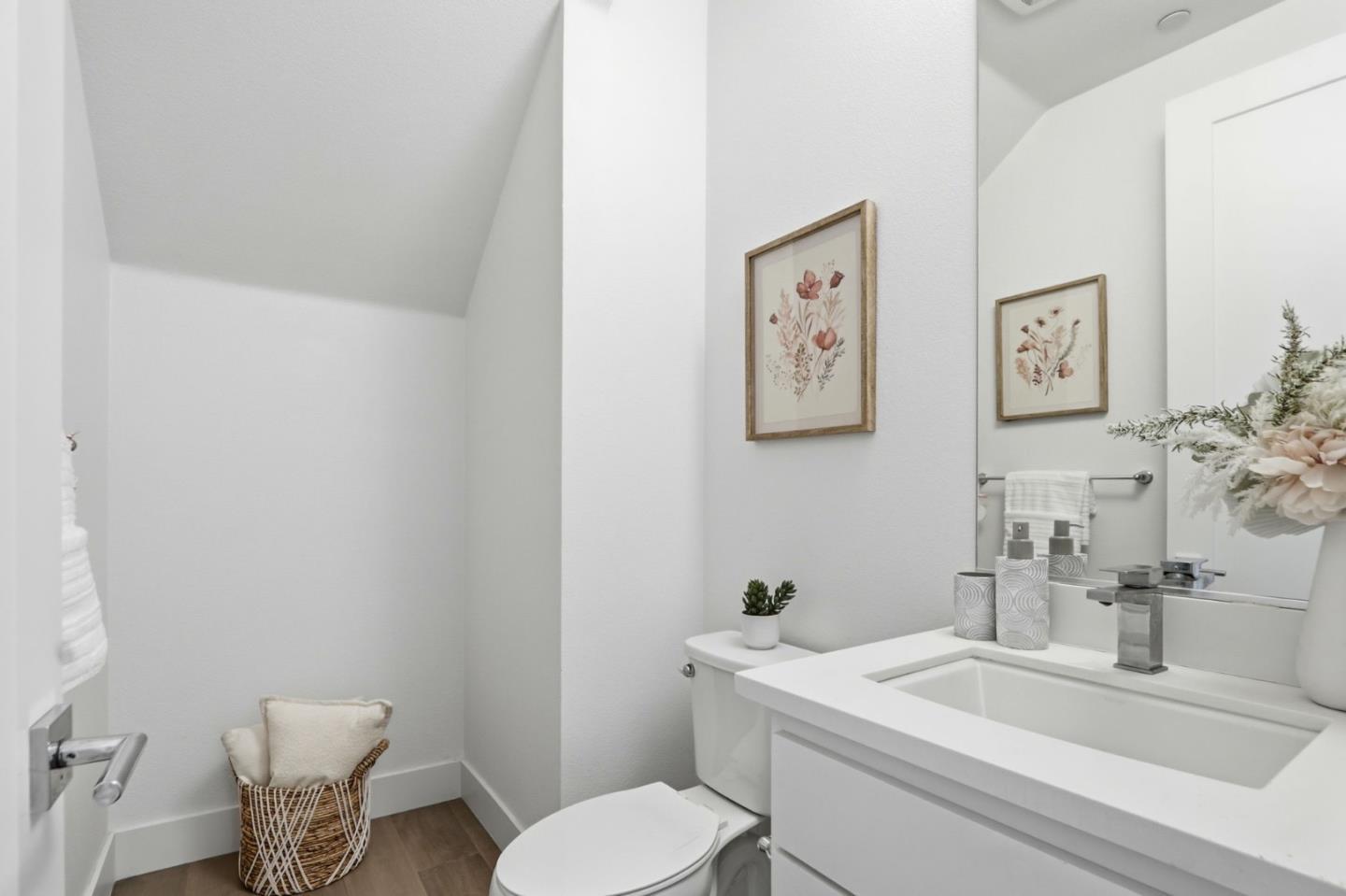 Detail Gallery Image 35 of 62 For 3390 Eichers Pl #102,  Santa Clara,  CA 95051 - 4 Beds | 2/1 Baths