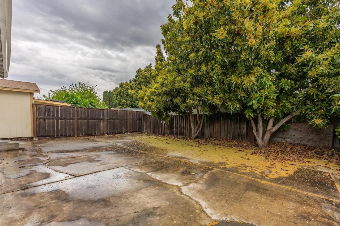 Detail Gallery Image 30 of 40 For 1030 Locust St, San Jose,  CA 95110 - 4 Beds | 2/1 Baths