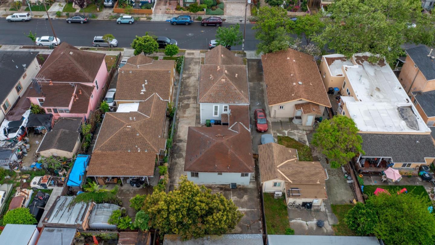 Detail Gallery Image 33 of 40 For 1030 Locust St, San Jose,  CA 95110 - 4 Beds | 2/1 Baths