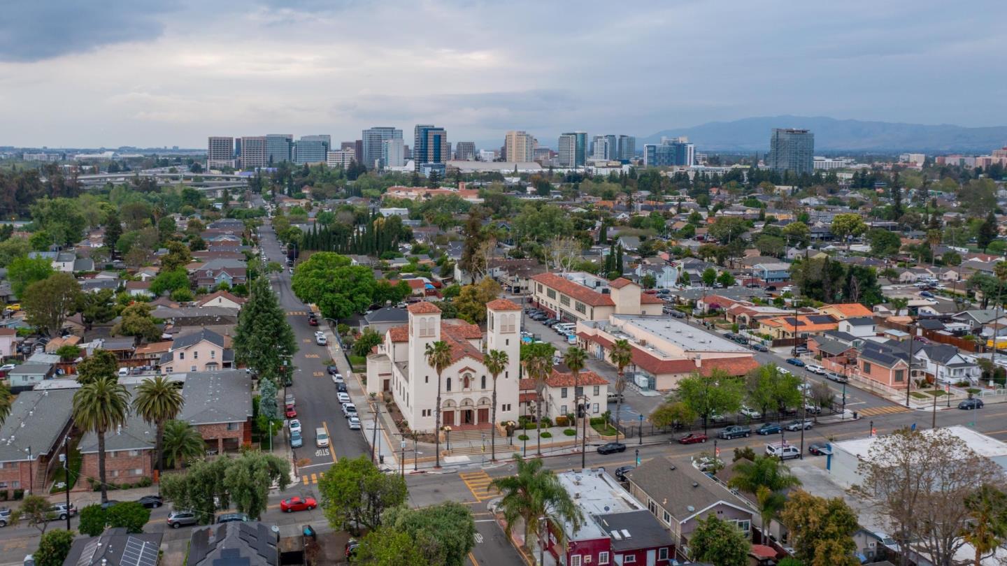 Detail Gallery Image 37 of 40 For 1030 Locust St, San Jose,  CA 95110 - 4 Beds | 2/1 Baths