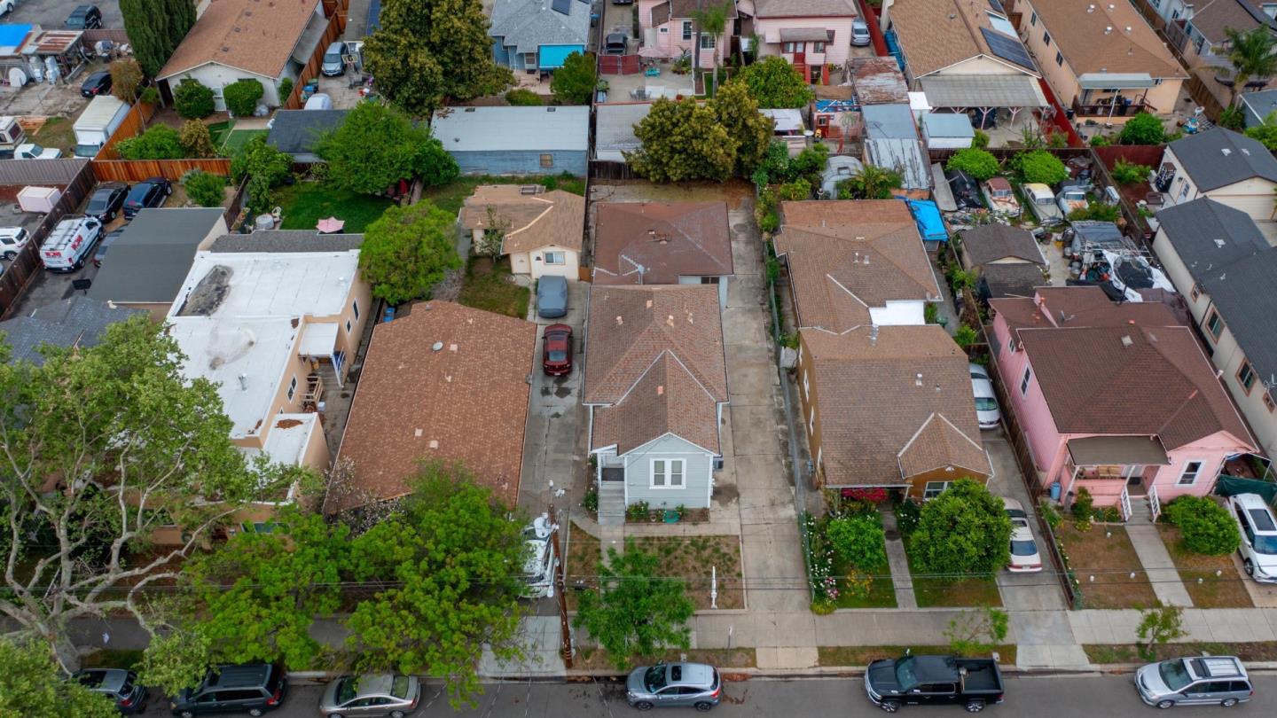 Detail Gallery Image 39 of 40 For 1030 Locust St, San Jose,  CA 95110 - 4 Beds | 2/1 Baths