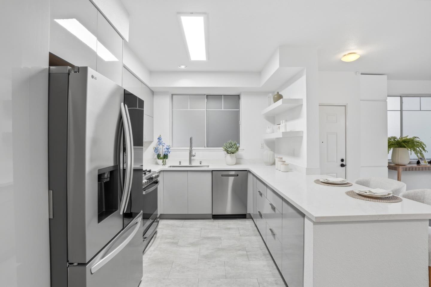 Detail Gallery Image 14 of 59 For 1400 El Camino Real #234,  South San Francisco,  CA 94080 - 2 Beds | 2 Baths