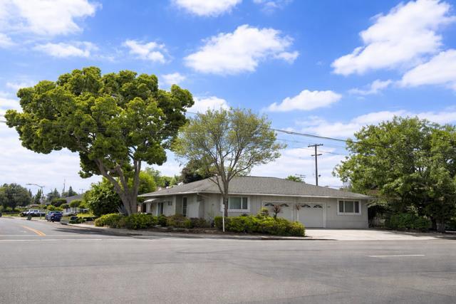 Detail Gallery Image 5 of 31 For 1090 White Dr, Santa Clara,  CA 95051 - 4 Beds | 2 Baths