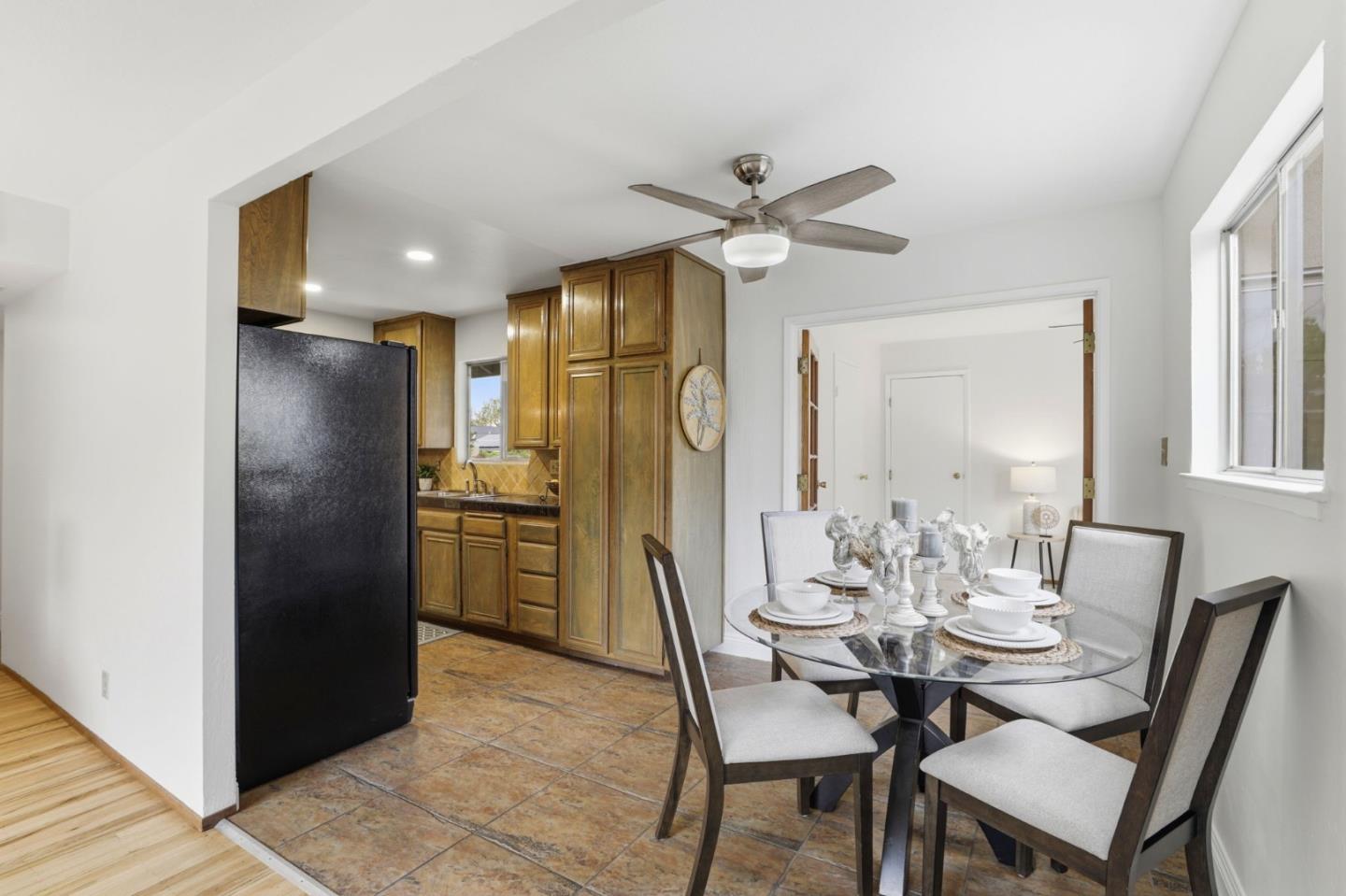 Detail Gallery Image 14 of 30 For 1544 Willowgate Dr, San Jose,  CA 95118 - 3 Beds | 2 Baths