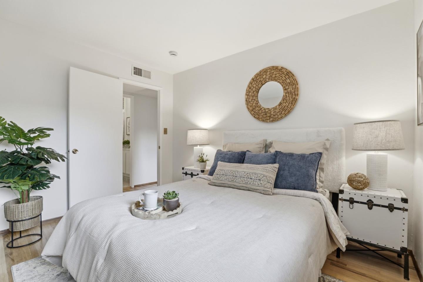 Detail Gallery Image 17 of 30 For 1544 Willowgate Dr, San Jose,  CA 95118 - 3 Beds | 2 Baths