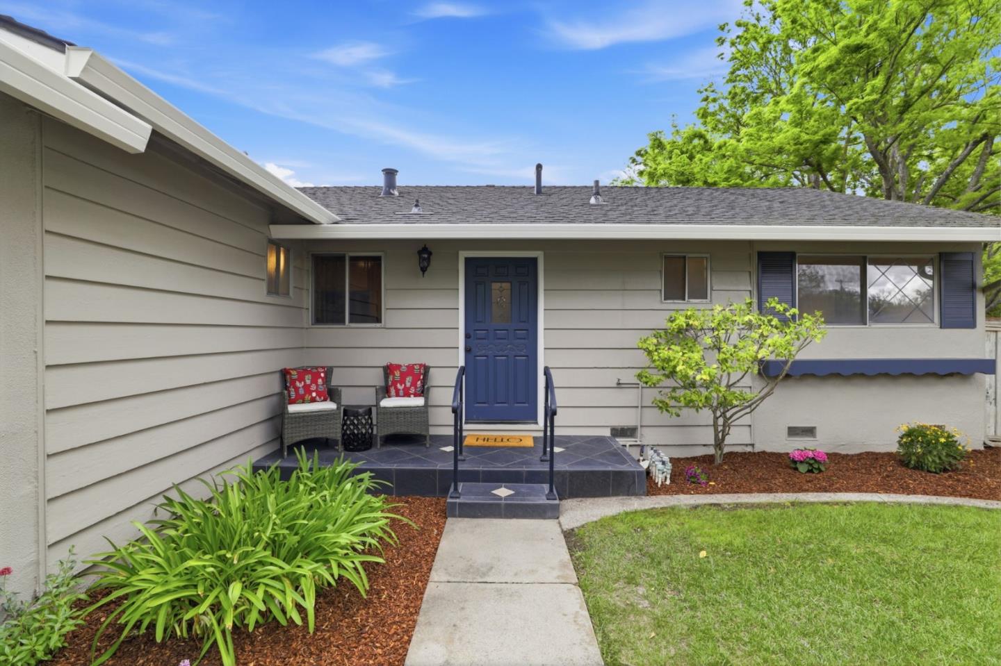 Detail Gallery Image 3 of 30 For 1544 Willowgate Dr, San Jose,  CA 95118 - 3 Beds | 2 Baths