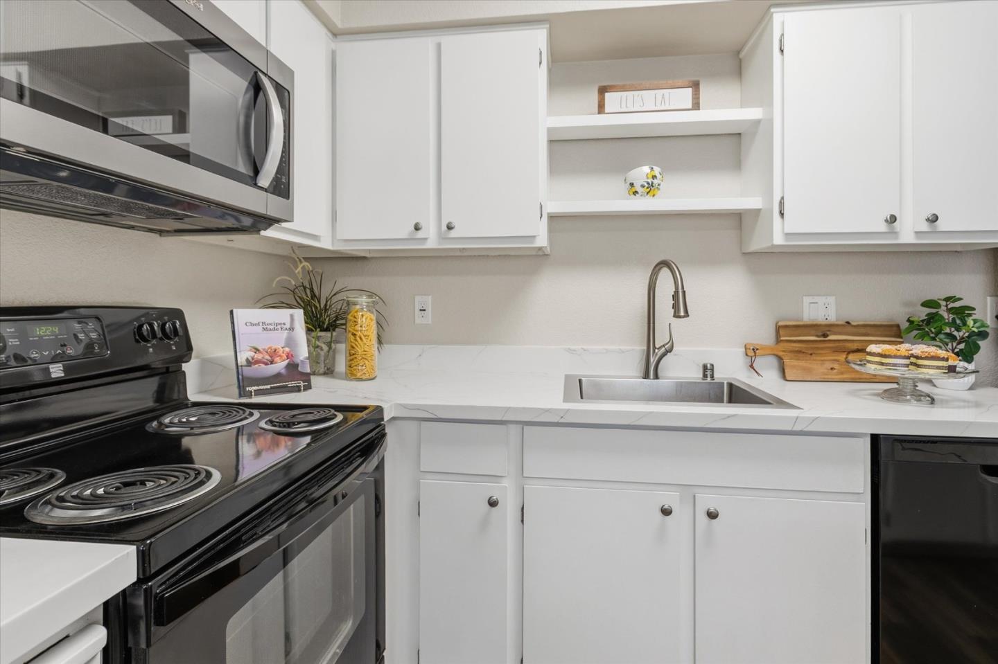 Detail Gallery Image 4 of 21 For 5520 Sean Cir #86,  San Jose,  CA 95123 - 2 Beds | 1 Baths