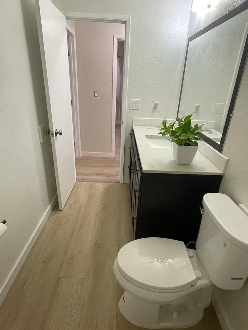 Front Image Thumbnail for ML82041287