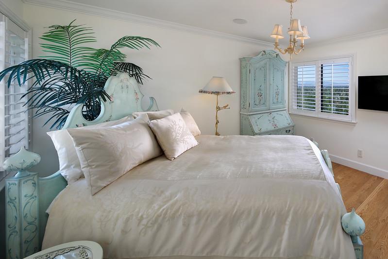 Detail Gallery Image 18 of 22 For 14 Susan Gale Ct, Menlo Park,  CA 94025 - 3 Beds | 2/1 Baths