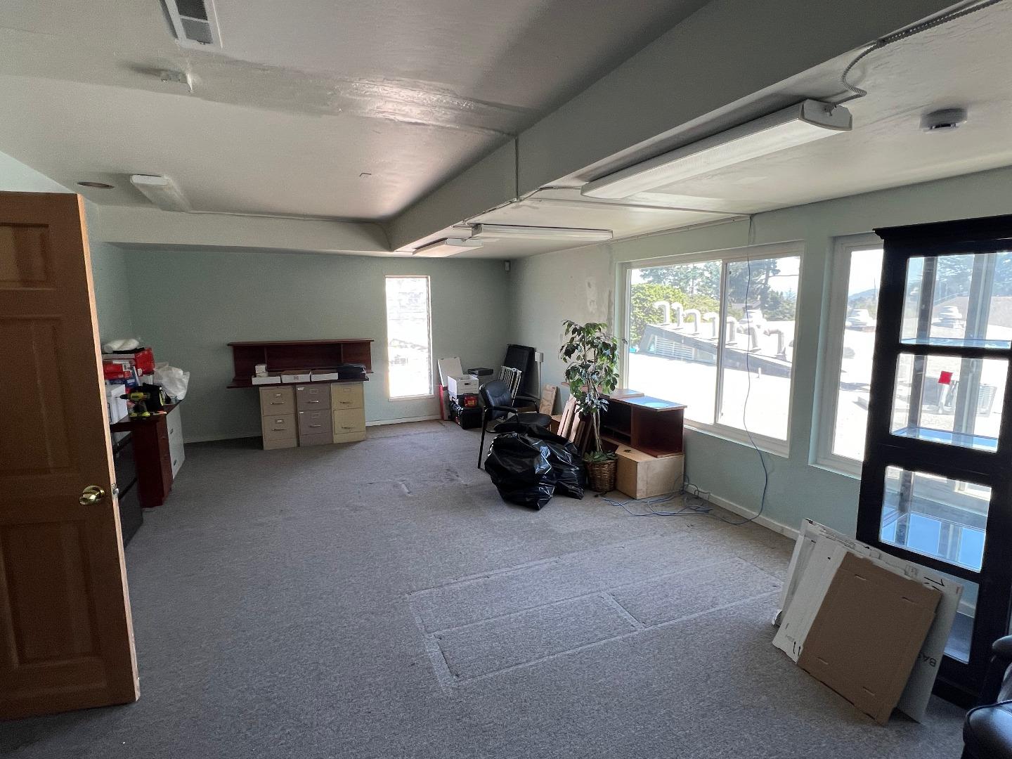 Detail Gallery Image 11 of 14 For 31 Soledad Dr, Monterey,  CA 93940 - – Beds | – Baths