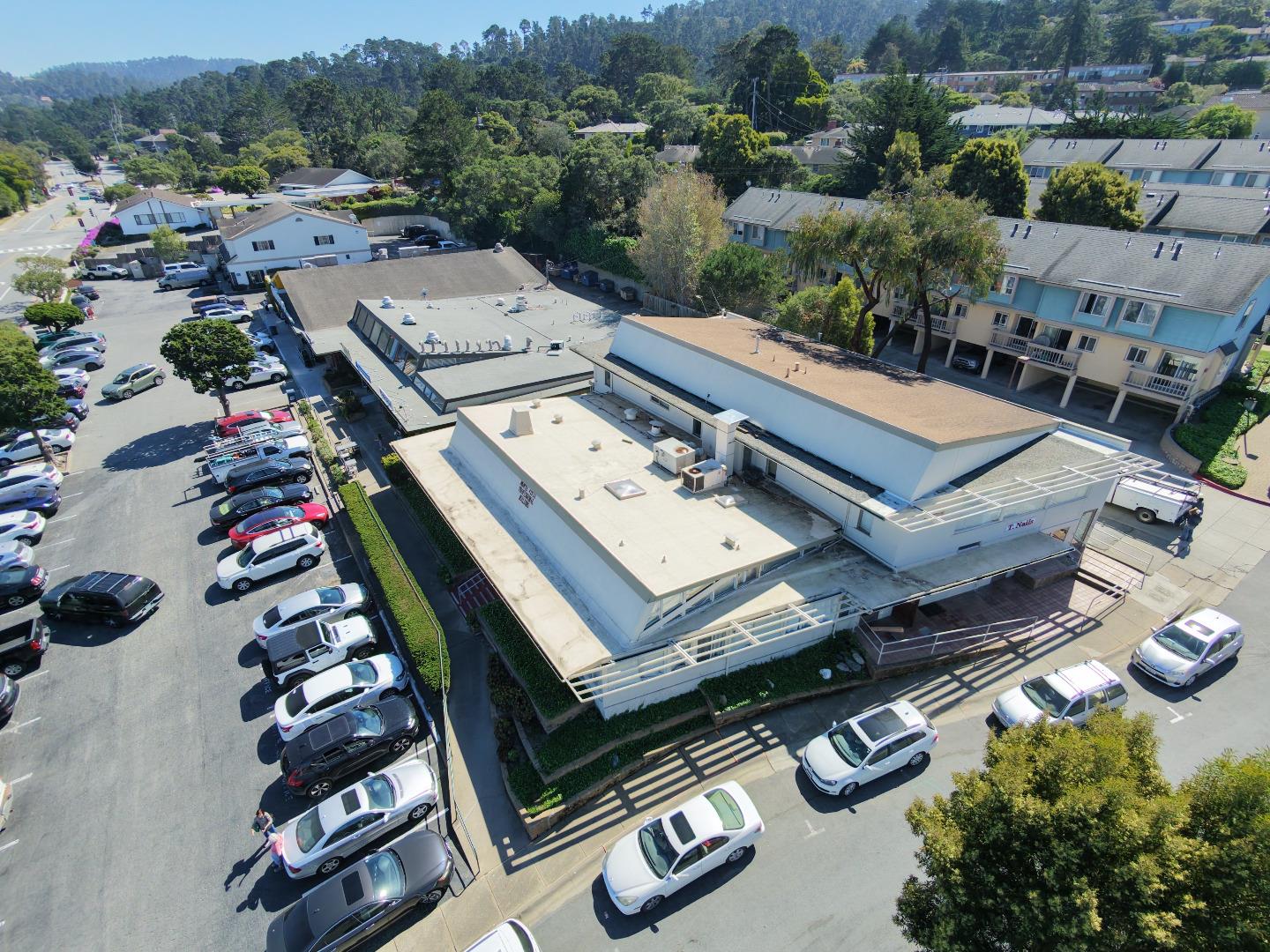 Detail Gallery Image 3 of 14 For 31 Soledad Dr, Monterey,  CA 93940 - – Beds | – Baths